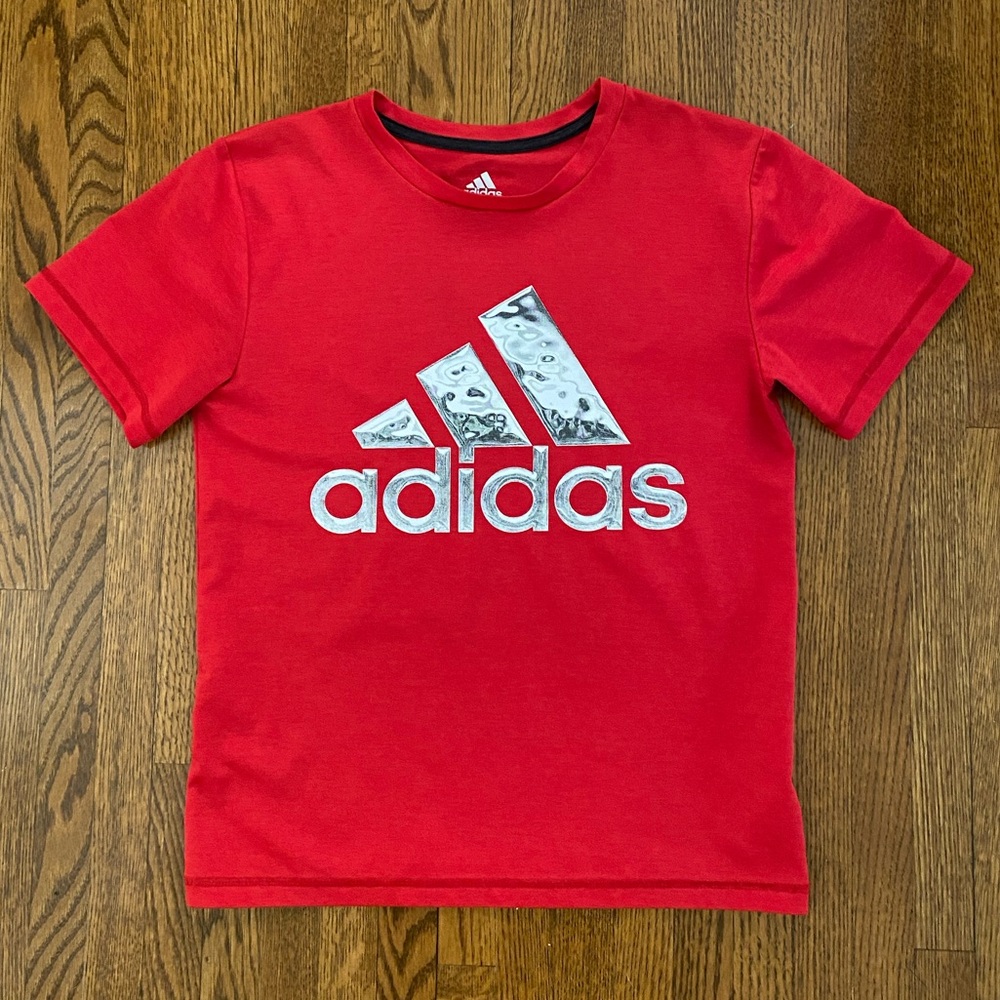 Adidas Youth Boy Red Dry Fit T-Shirt Size: Small (10-12)